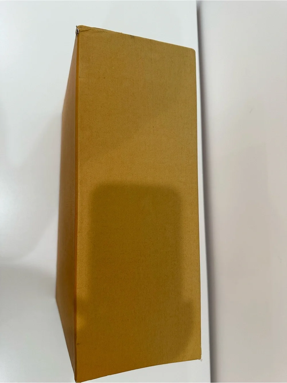 LV Shoe Box Damaged, 13.5x10.5x5.5”|See Description for Important Notice